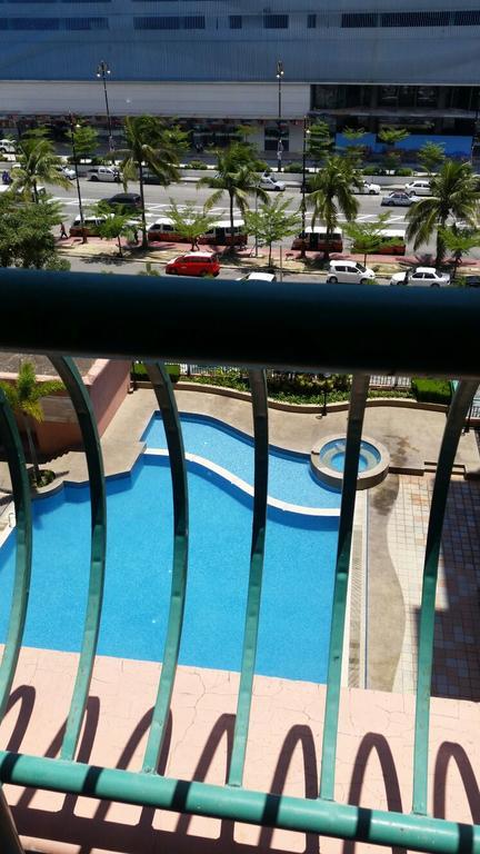 T & H Vacation Condo @Marina Court Kota Kinabalu Room photo
