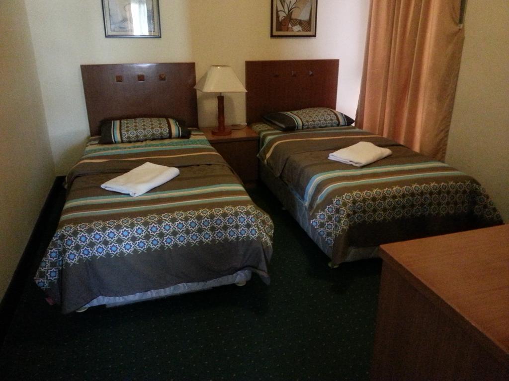 T & H Vacation Condo @Marina Court Kota Kinabalu Room photo